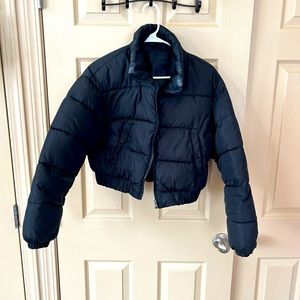 Cropped black puffer
